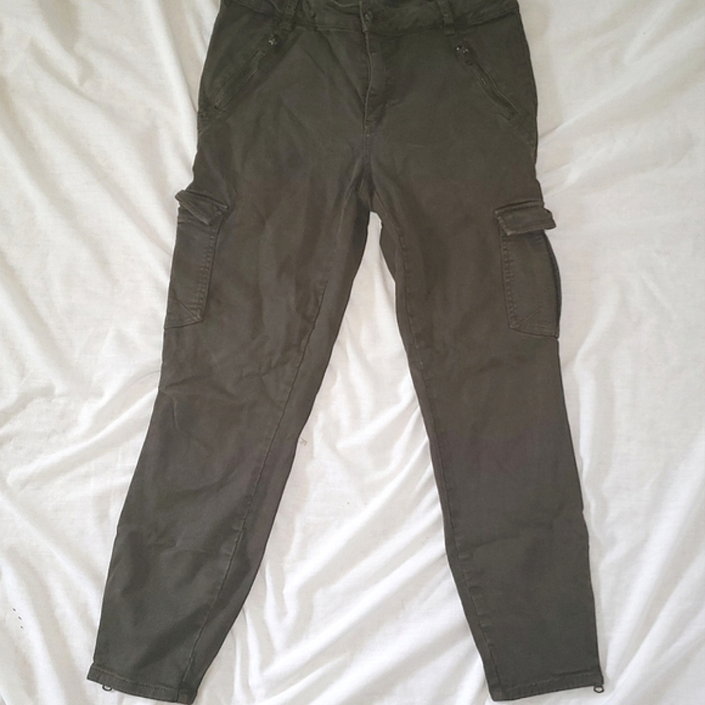 Olive green BEBE  ankle zip pants